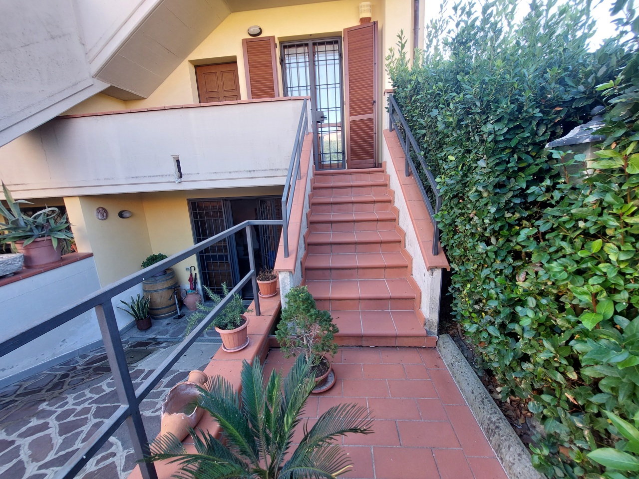 Casa indipendente con giardino a Carmignano