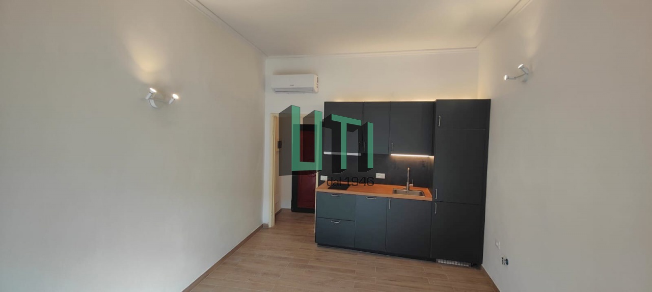 Appartamento ristrutturato in via de sanctis, Firenze
