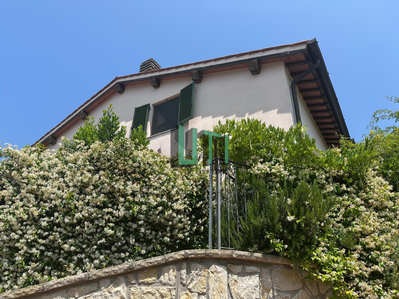 Trilocale con giardino in le corti, Rignano sull'Arno