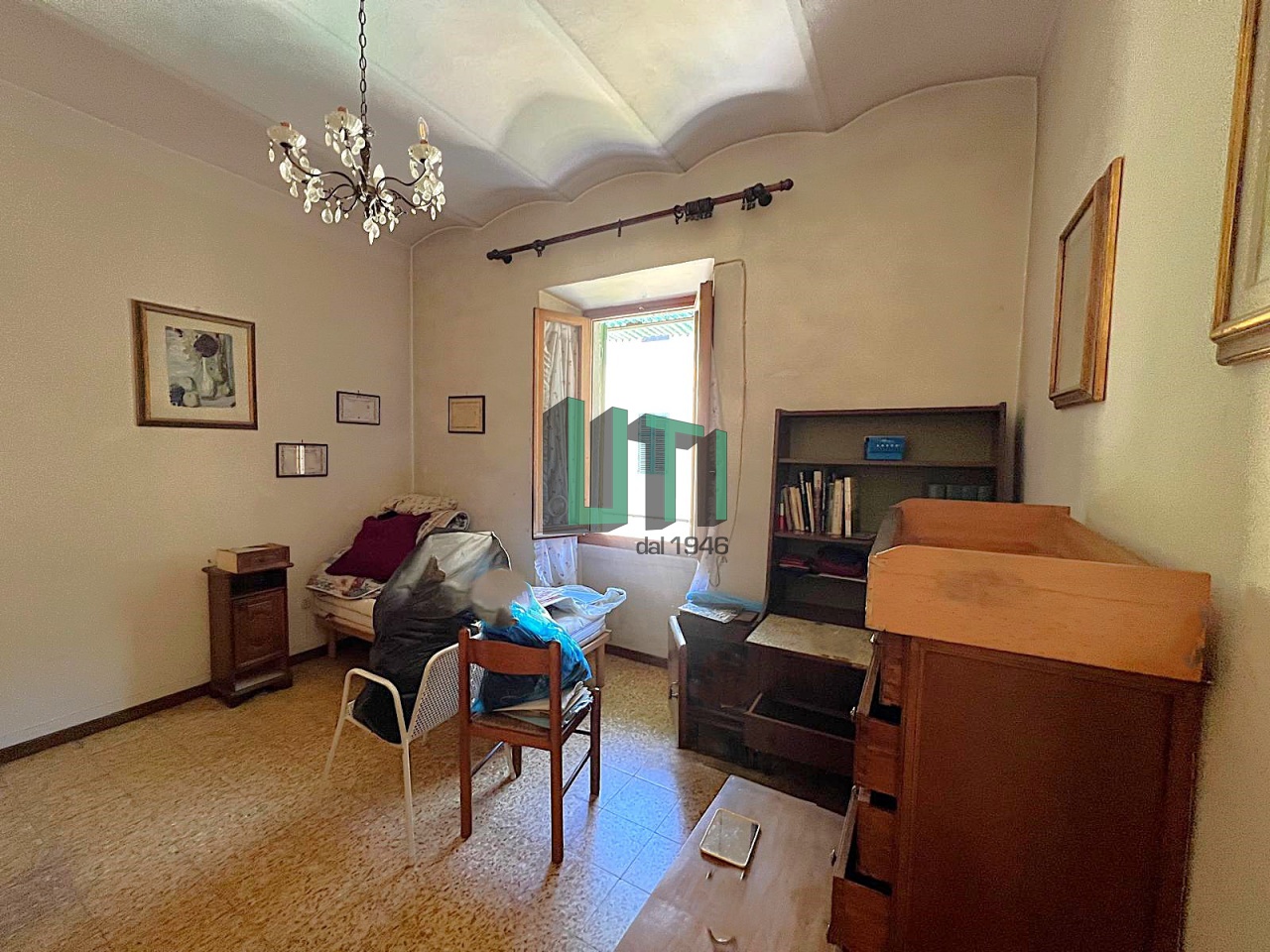 Trilocale da ristrutturare in via domenico burchiello, Firenze