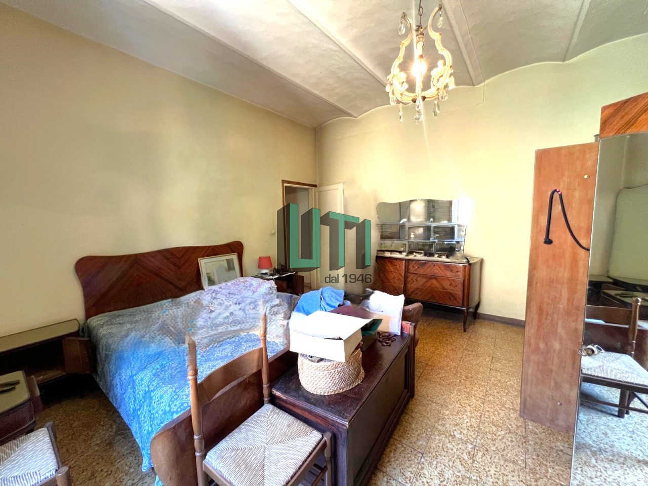 Trilocale da ristrutturare in via domenico burchiello, Firenze