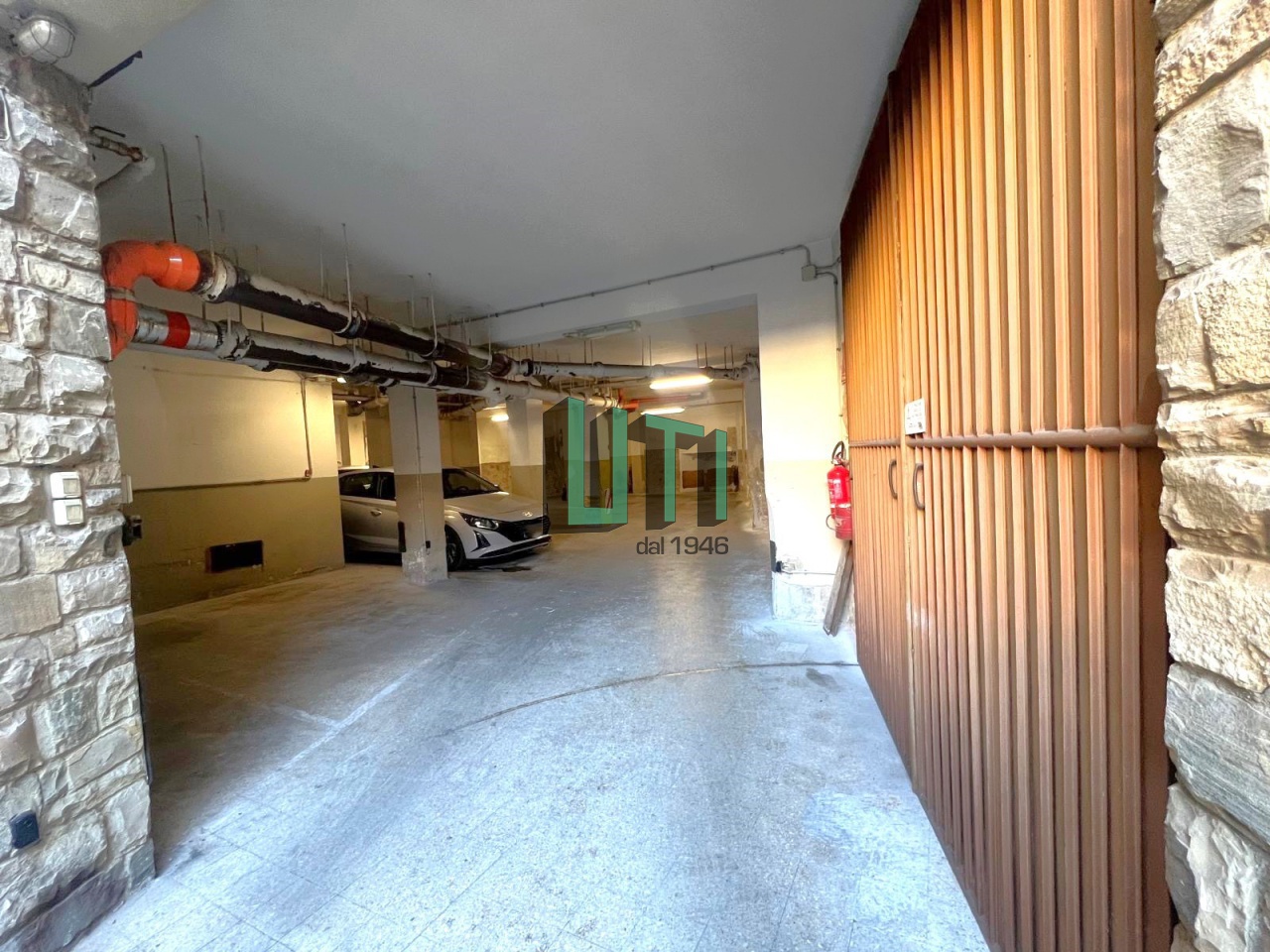 Posto auto coperto in vendita in via bartolommeo scala, Firenze