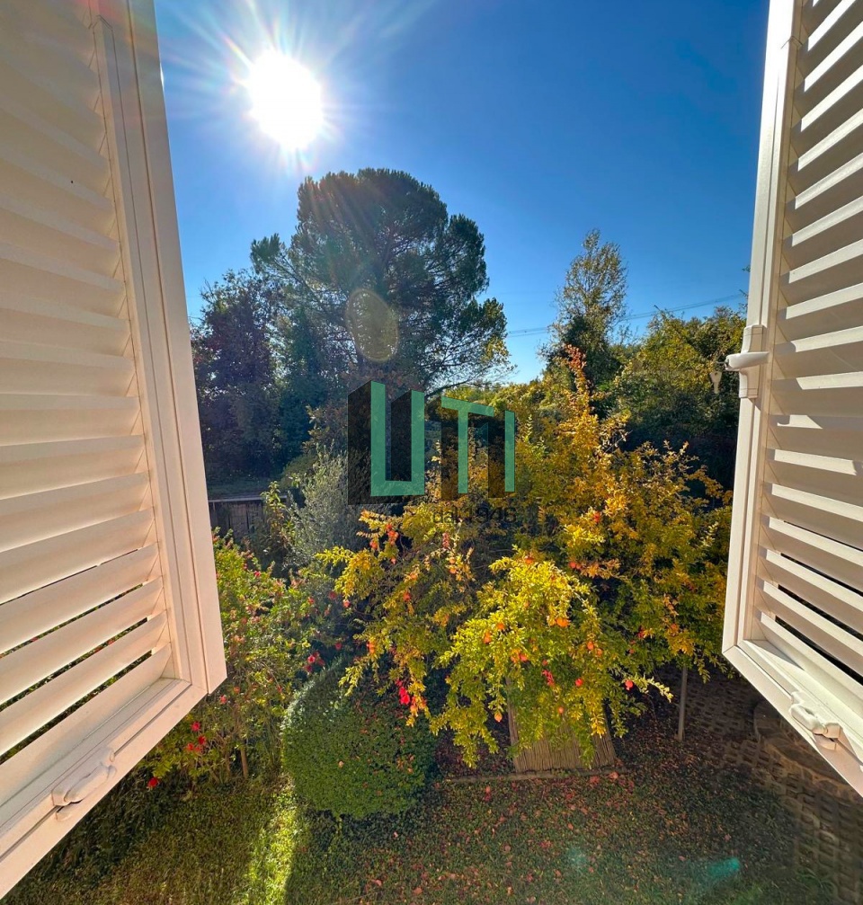 Casa indipendente con giardino in via sanminiatese, Castelfiorentino