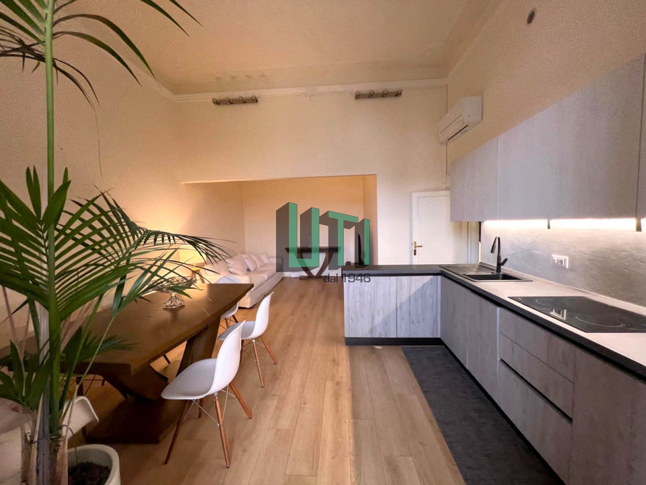 Quadrilocale con terrazzo in via giampaolo orsini, Firenze