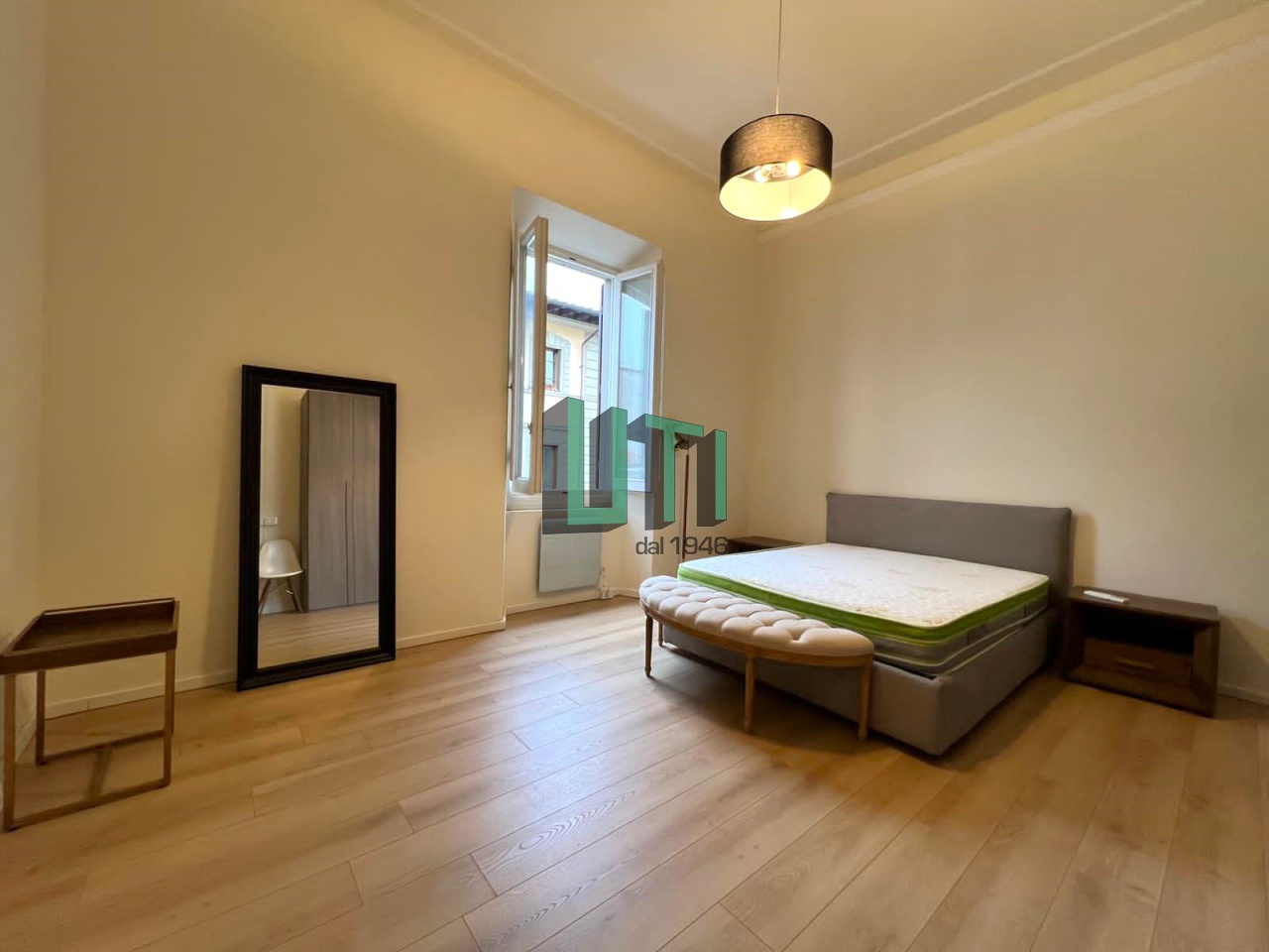 Quadrilocale con terrazzo in via giampaolo orsini, Firenze