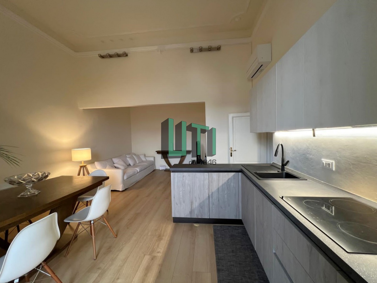 Quadrilocale con terrazzo in via giampaolo orsini, Firenze