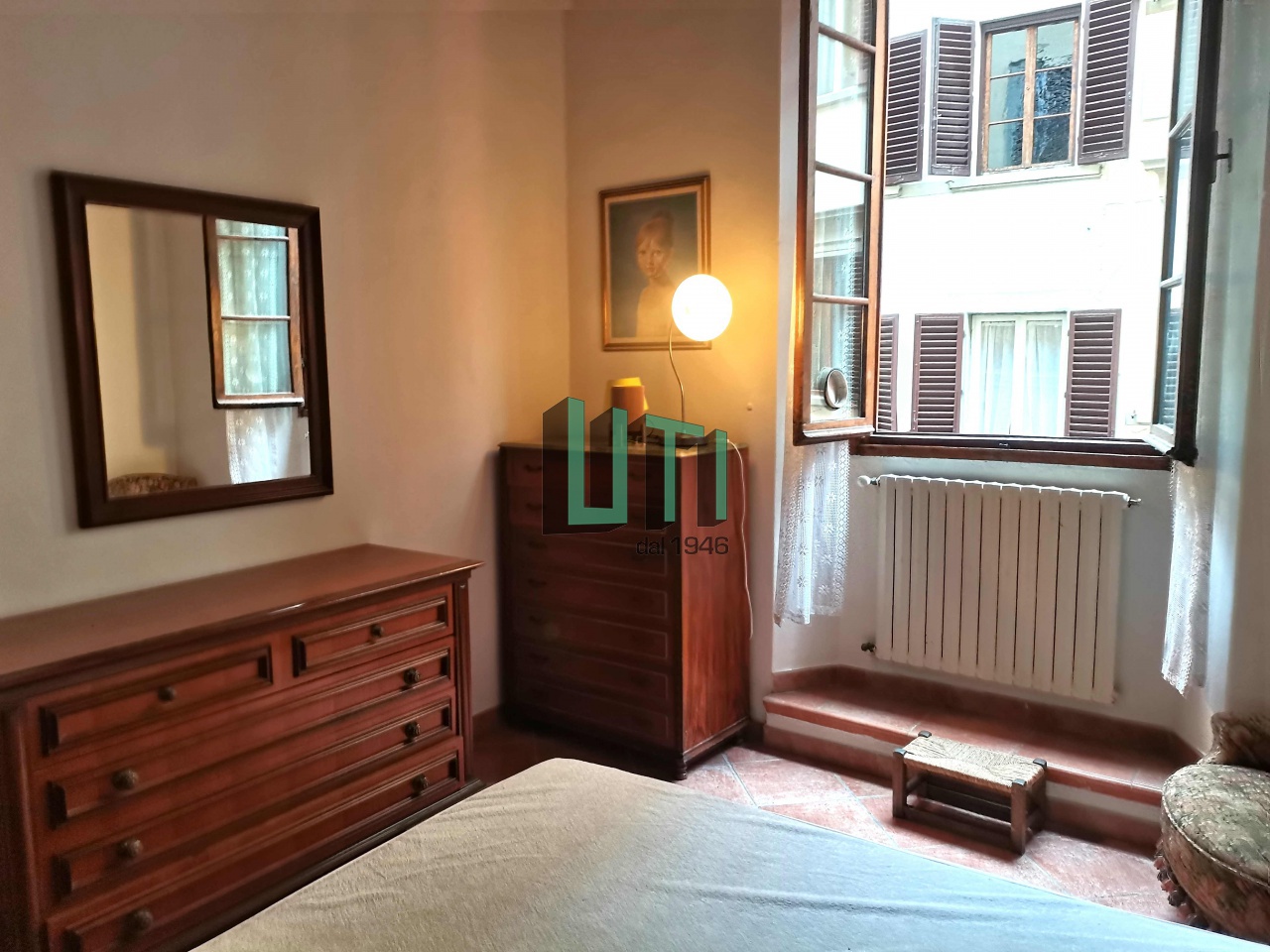 Trilocale arredato in affitto in via borgo san lorenzo, Firenze