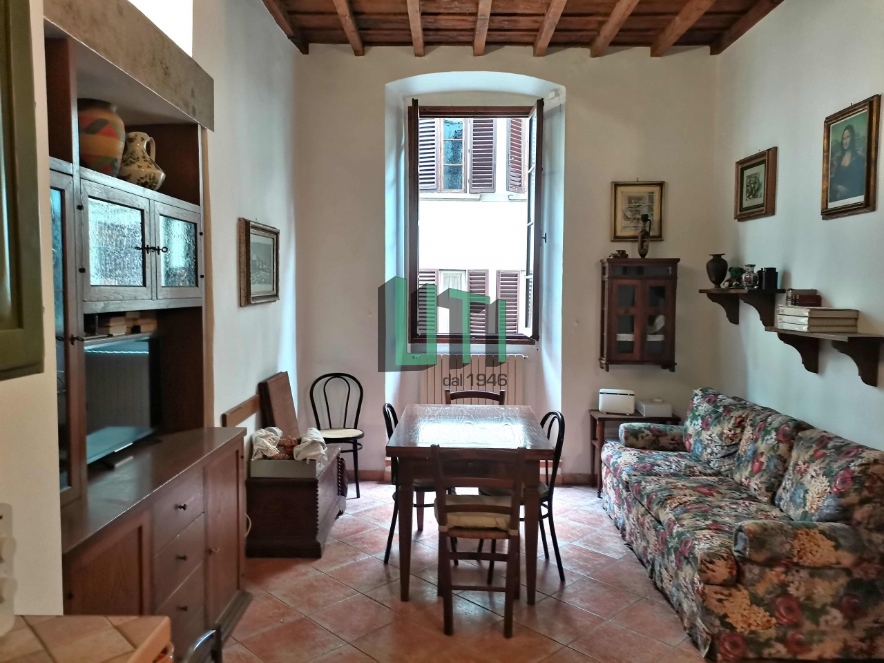 Trilocale arredato in affitto in via borgo san lorenzo, Firenze