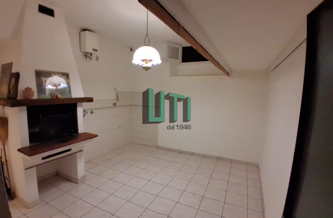 Magazzino in affitto in via gramsci, Impruneta