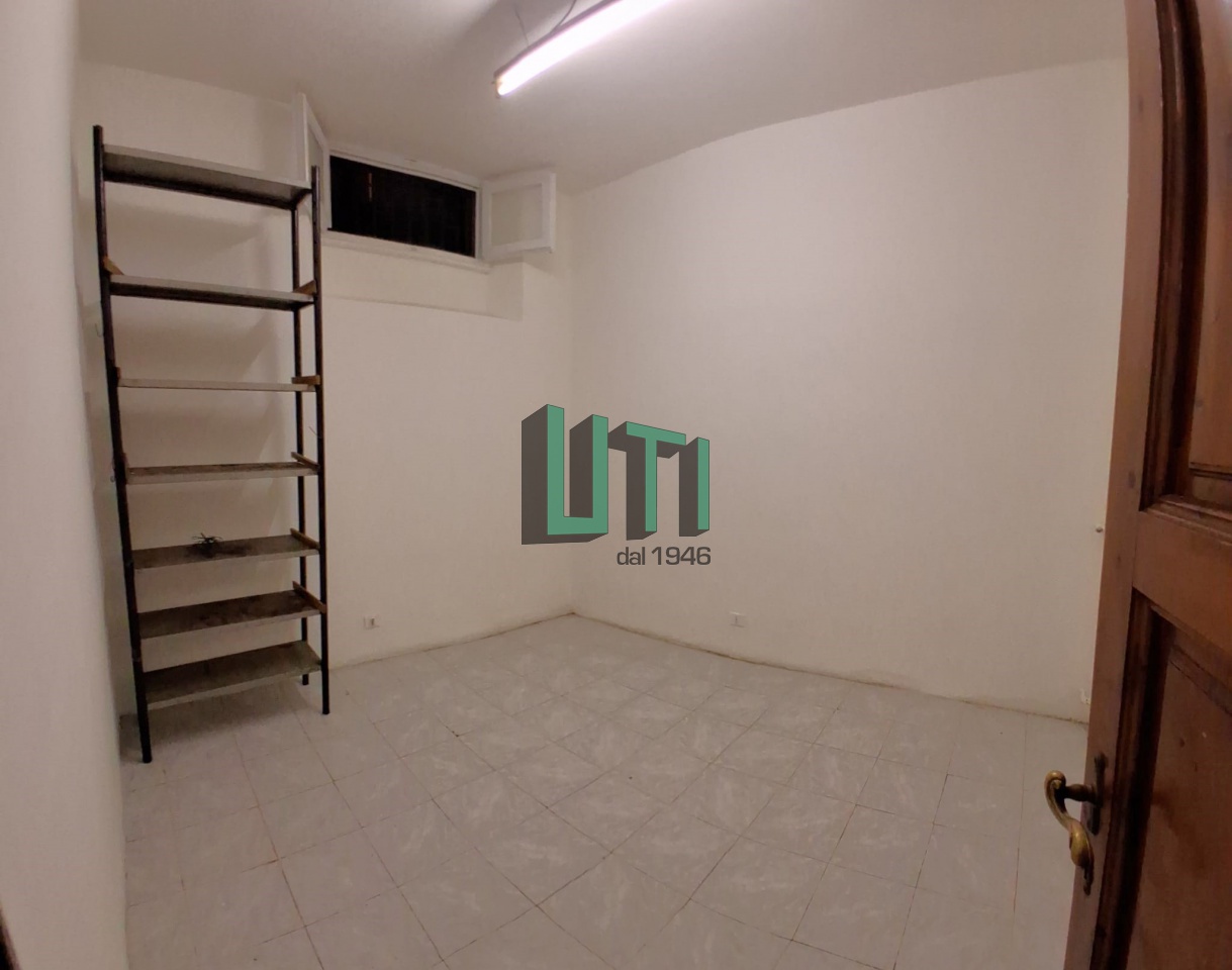 Magazzino in affitto in via gramsci, Impruneta