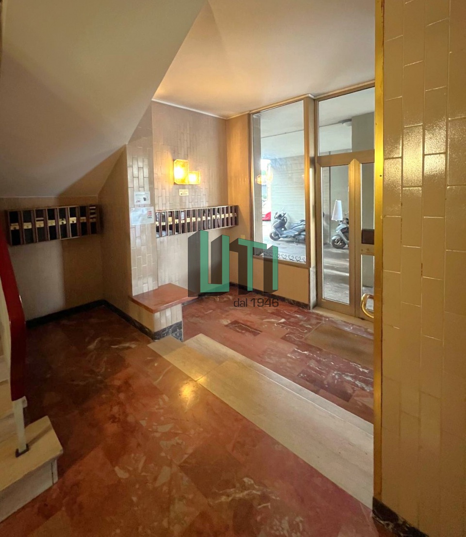 Quadrilocale con terrazzo in piazza mascagni, Firenze