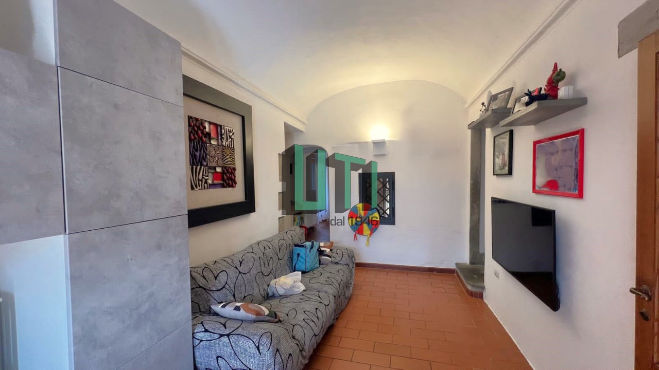 Villa con giardino in via della nave a rovezzano, Bagno a Ripoli
