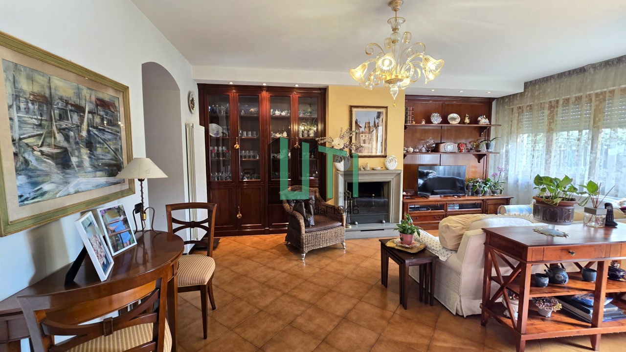 Villa con giardino in via delle cave monteripaldi, Firenze