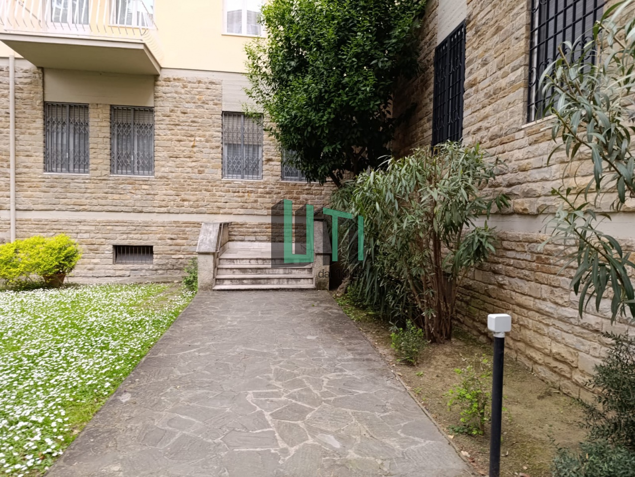 Bilocale arredato in affitto in via vamba bertelli, Firenze