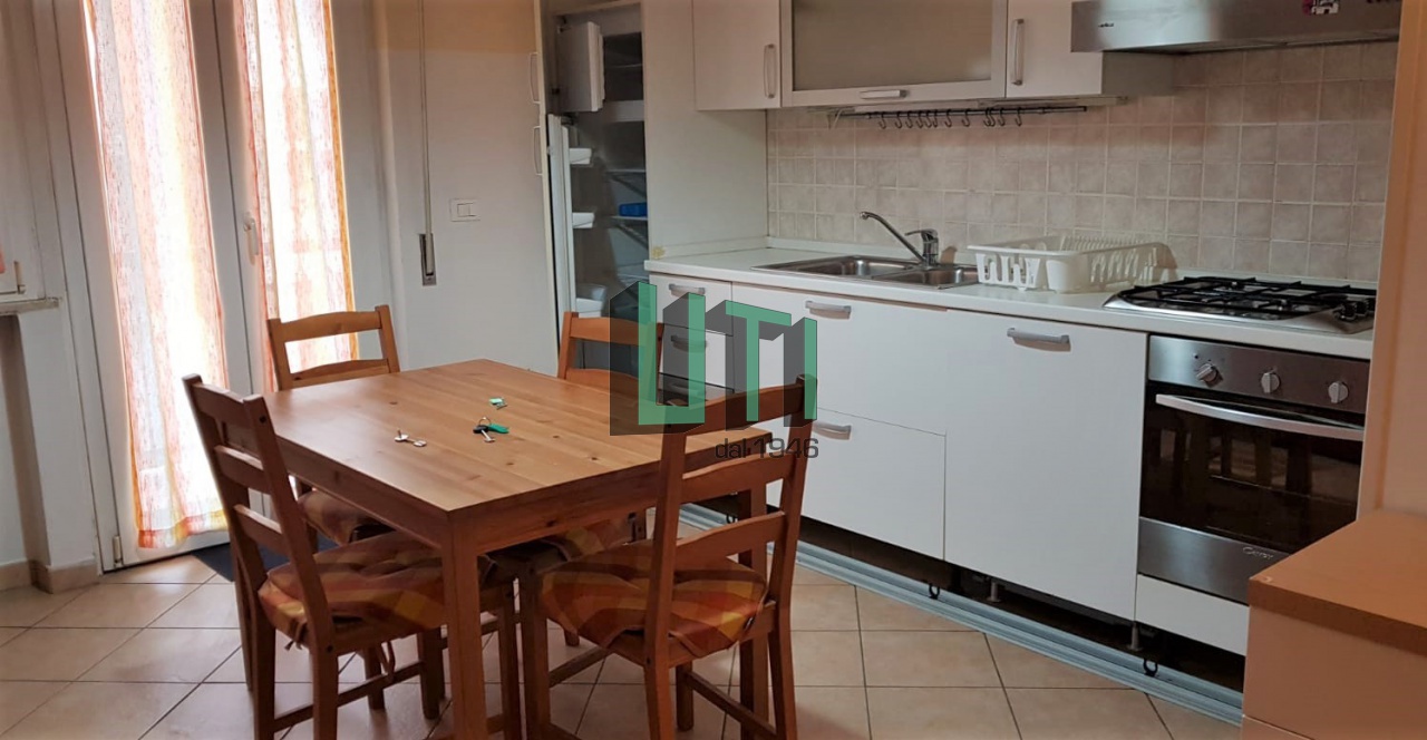 Bilocale arredato in affitto in via vincenzo cabianca, Scandicci