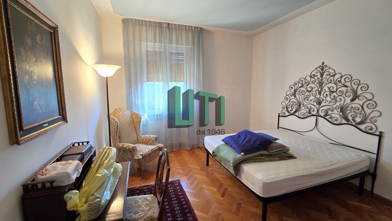 Quadrilocale con box in via filadelfia, Firenze