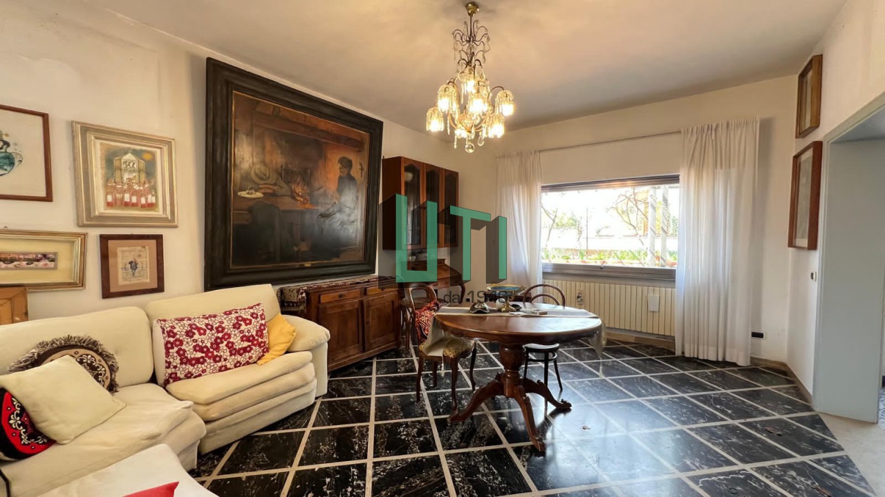 Casa indipendente con giardino in via borrani, Bagno a Ripoli