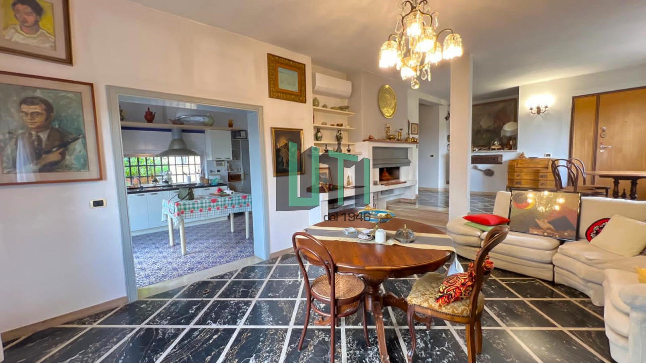 Casa indipendente con giardino in via borrani, Bagno a Ripoli