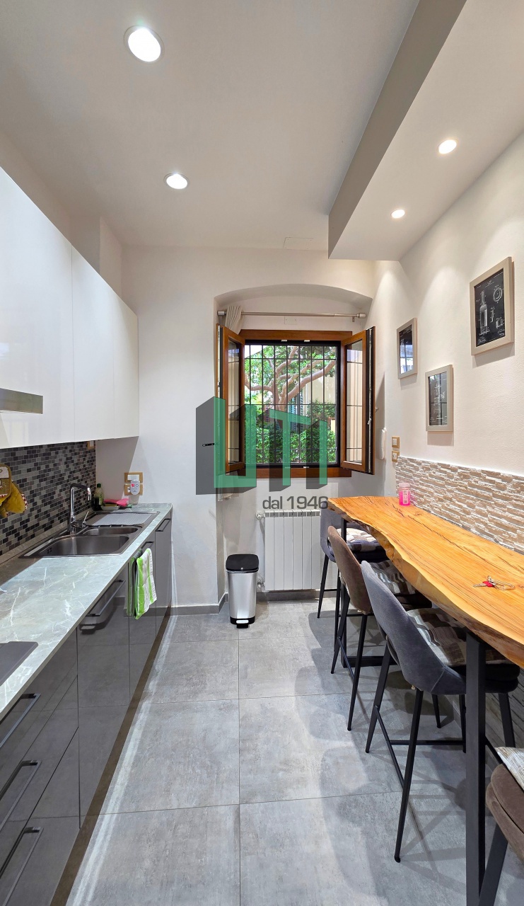Trilocale in vendita in via ser lapo mazzei, Firenze
