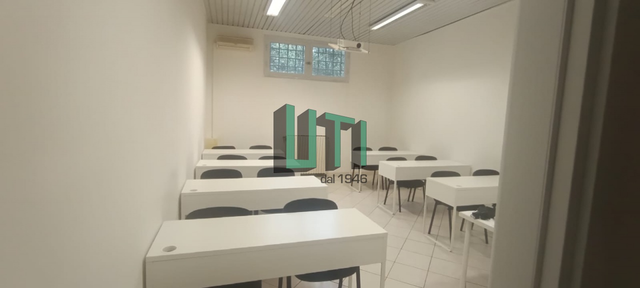 Ufficio con terrazzo in via bartolomeo scala, Firenze