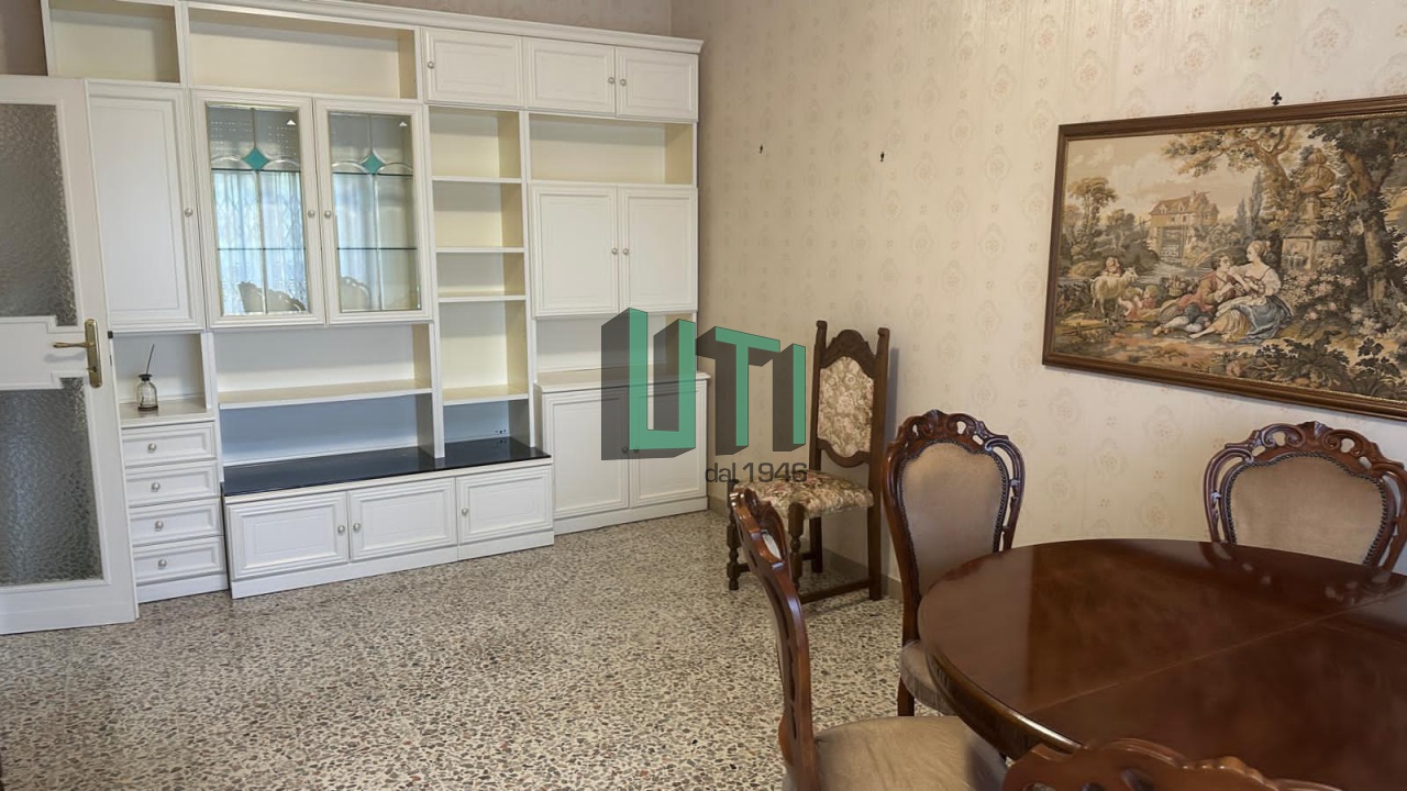 Quadrilocale arredato in affitto in via reims, Firenze