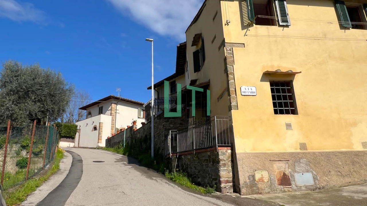 Casa indipendente con terrazzo in via dei landi, San Casciano in Val di Pesa
