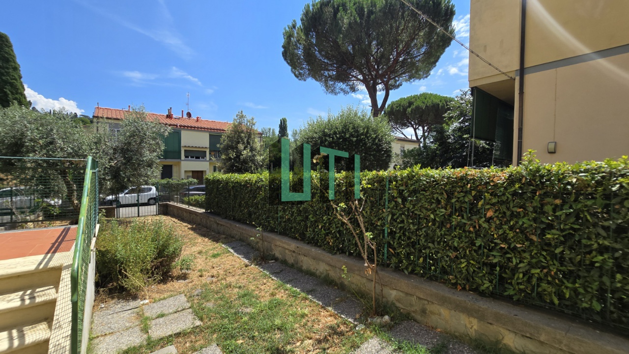 Casa indipendente con giardino in via pietrafitta, Firenze