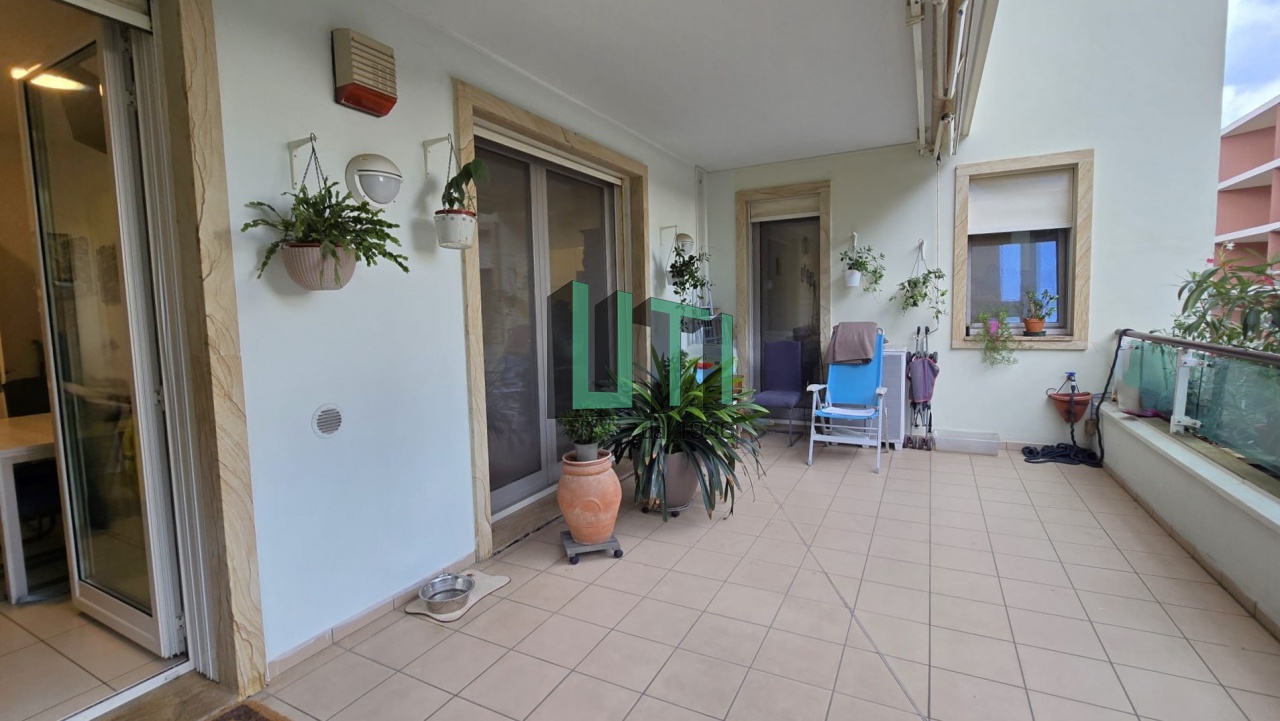Appartamento con terrazzo in via barucci, Firenze