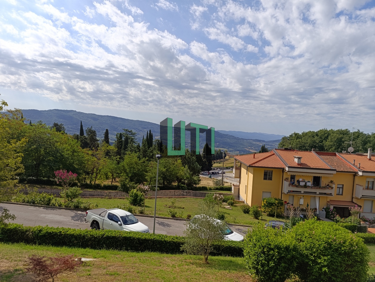 Appartamento con box in via natale cecioni, Vaglia