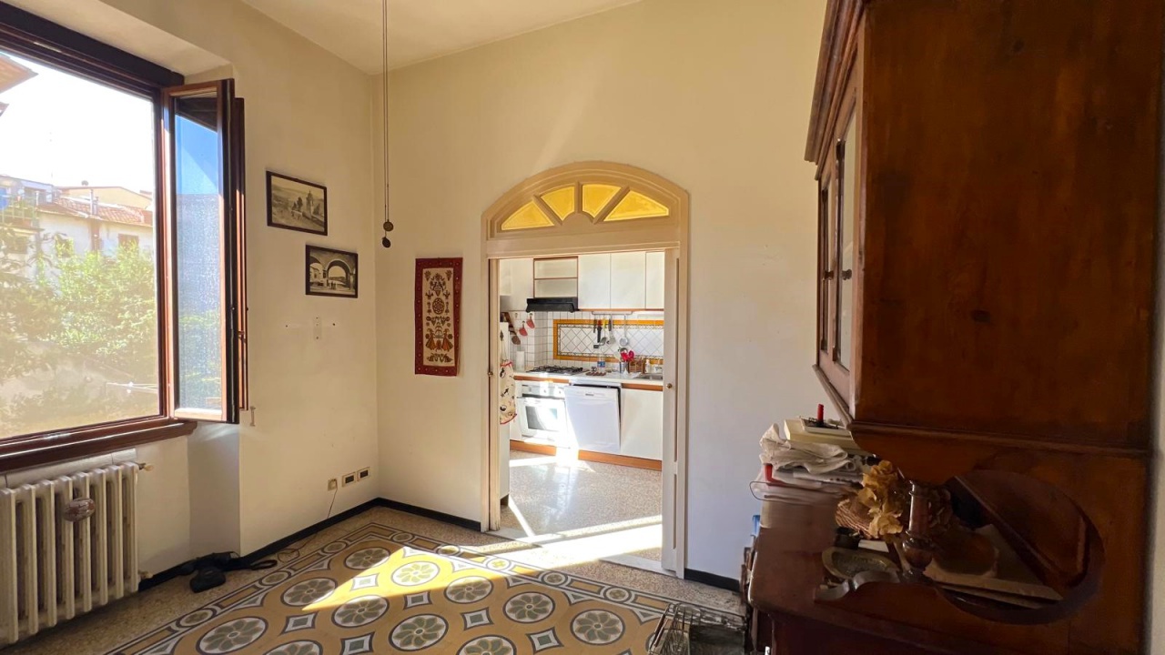 Casa indipendente con giardino in via niccol� da uzzano, Firenze