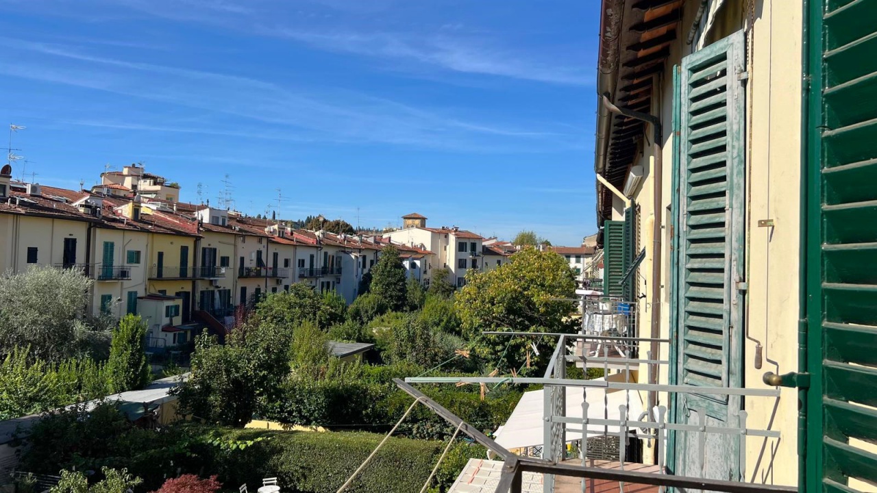 Casa indipendente con giardino in via niccol� da uzzano, Firenze