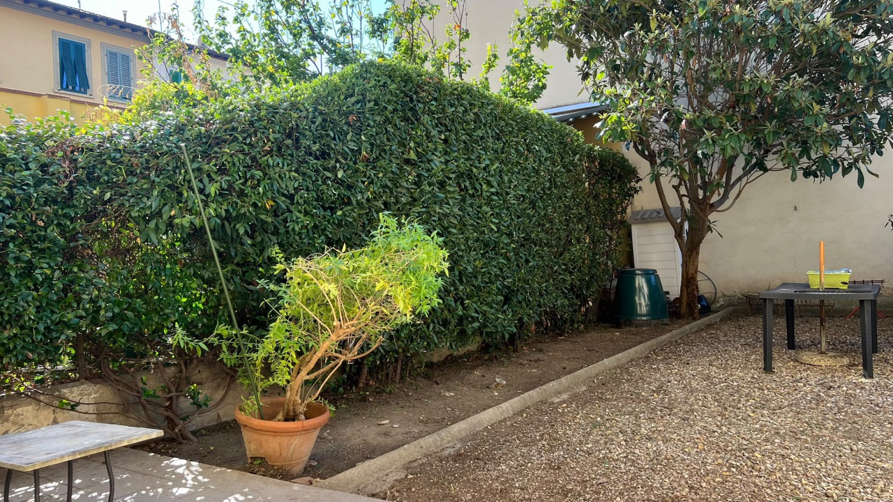 Casa indipendente con giardino in via niccol� da uzzano, Firenze