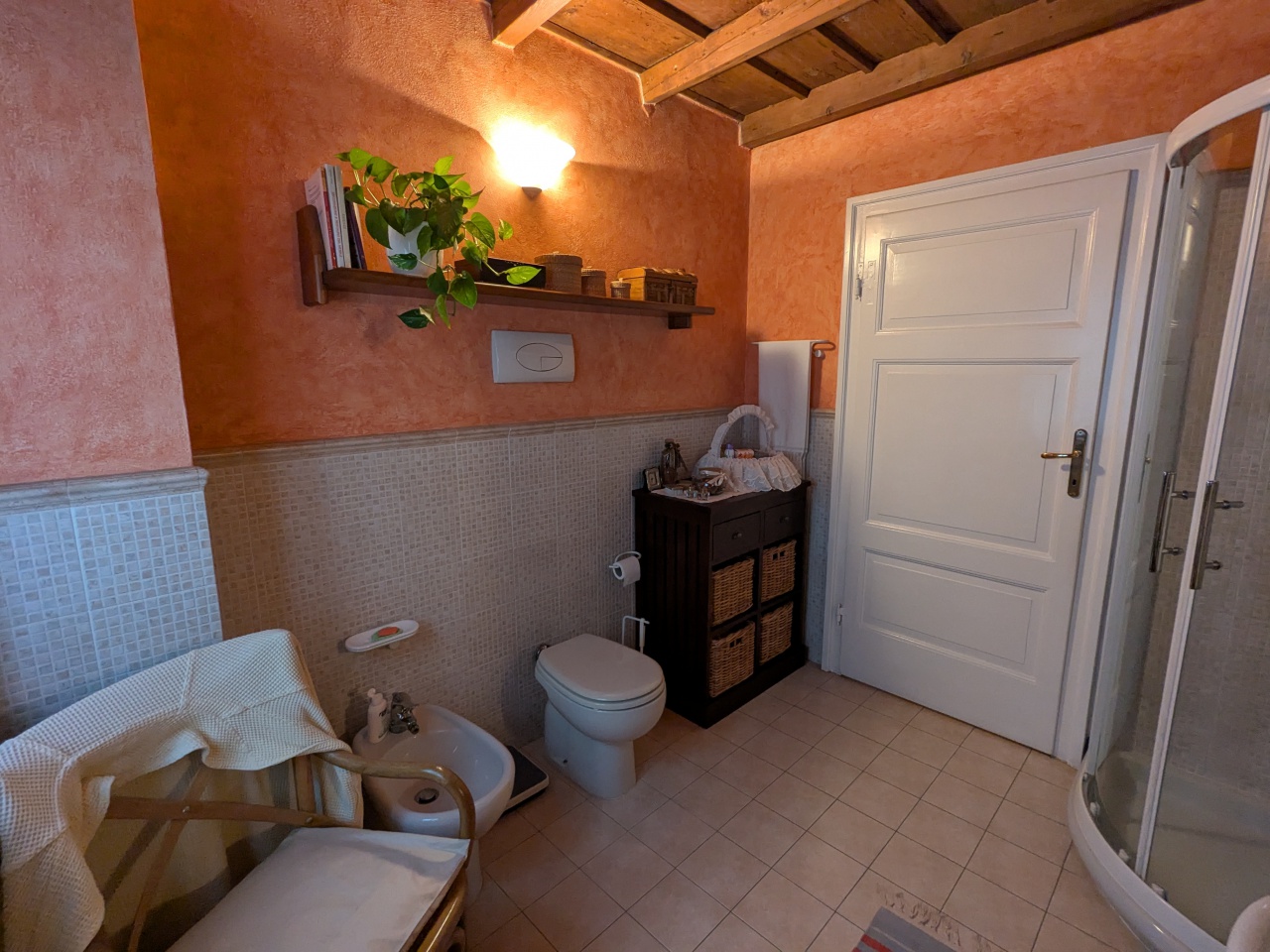 Casa indipendente con box doppio in via giuseppe garibaldi, Portalbera