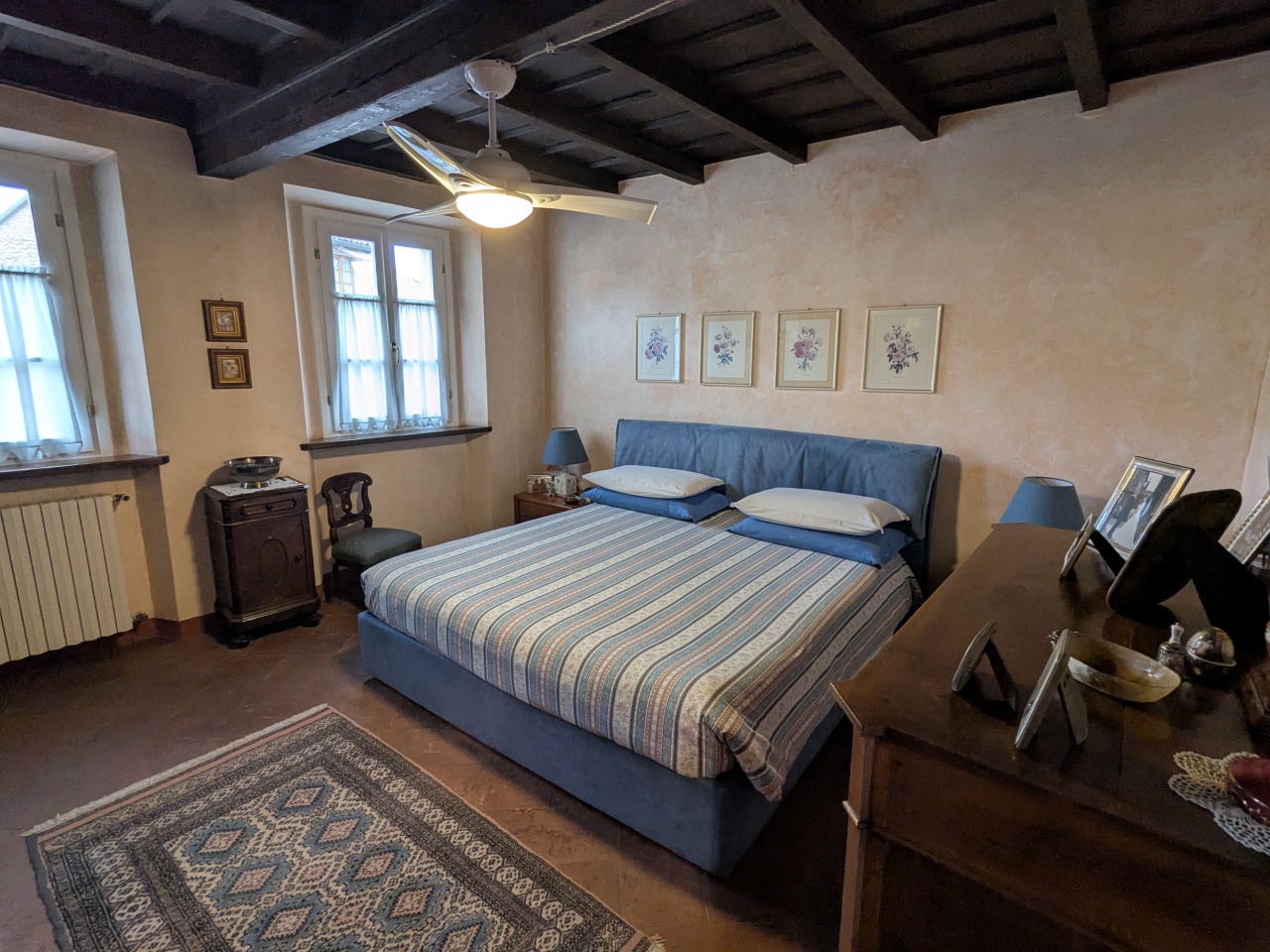 Casa indipendente con box doppio in via giuseppe garibaldi, Portalbera