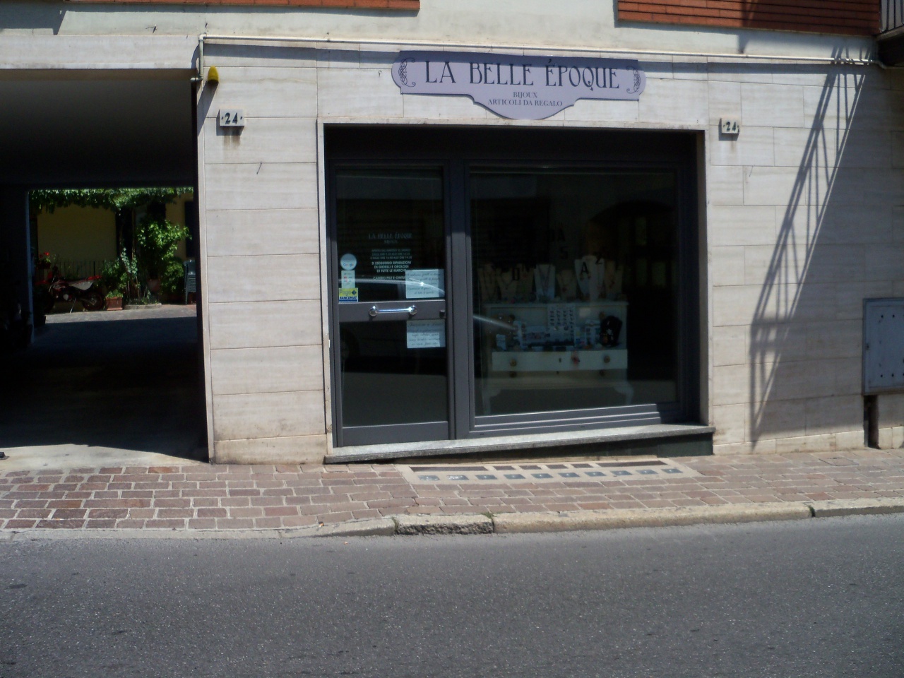 Negozio in affitto in via trento, Stradella