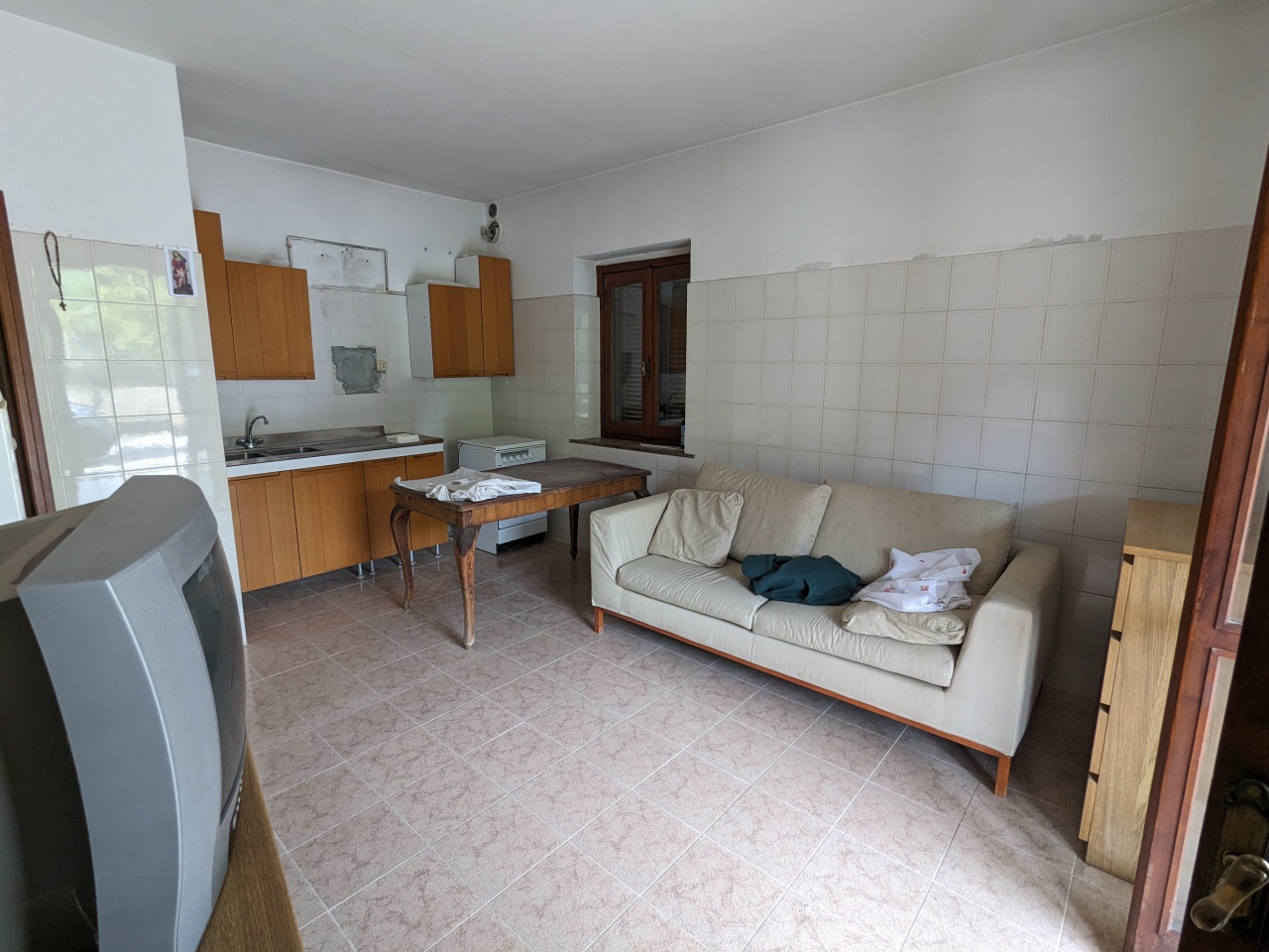 Villa con giardino in via gallini, Broni