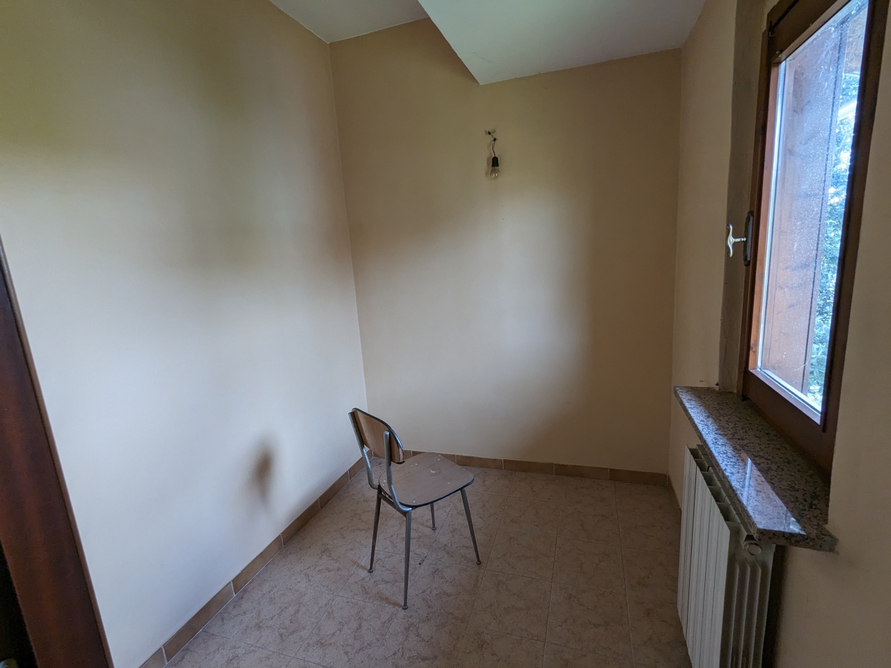 Villa con giardino in via gallini, Broni