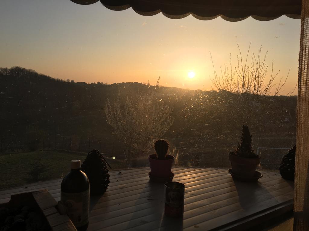 Villa con giardino in via principale, Colli Verdi