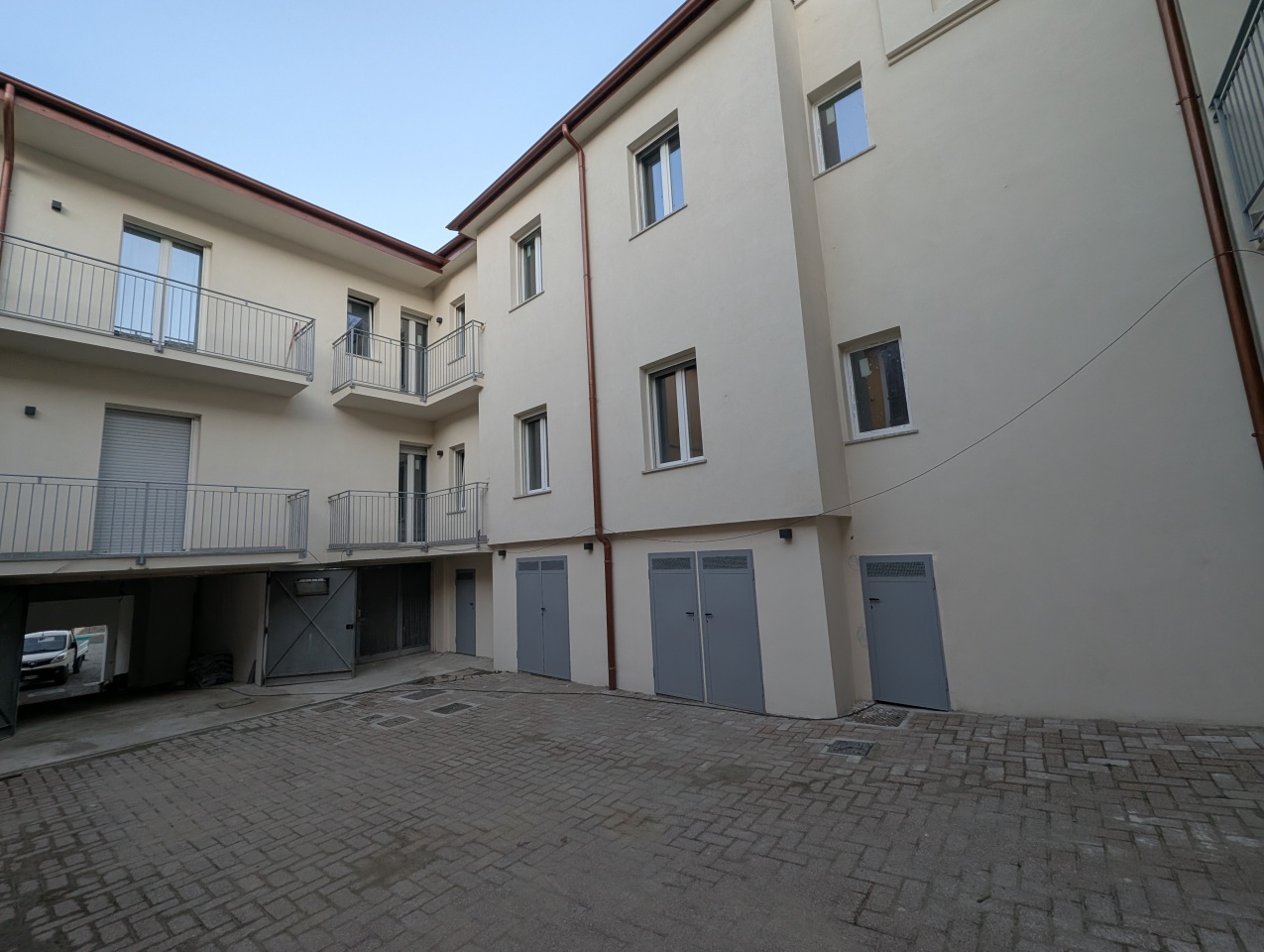 Bilocale ristrutturato in via depretis, Stradella