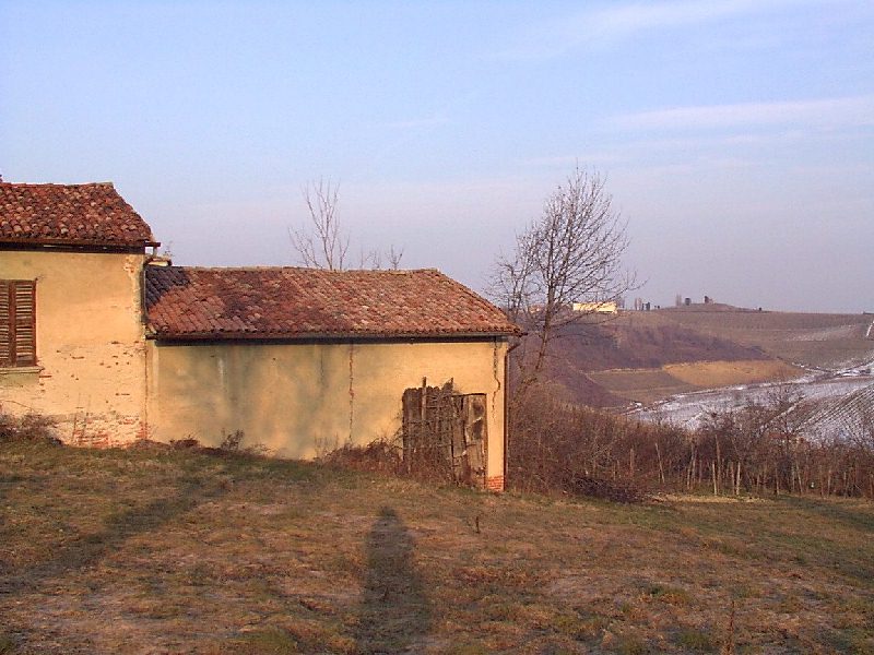 Rustico con giardino in frazione figale, Mont Beccaria