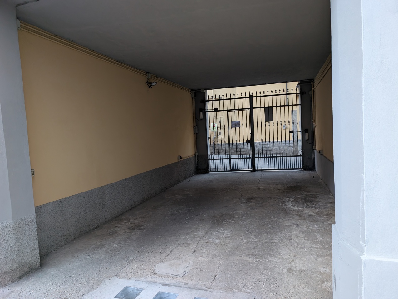 Casa indipendente con box a Stradella