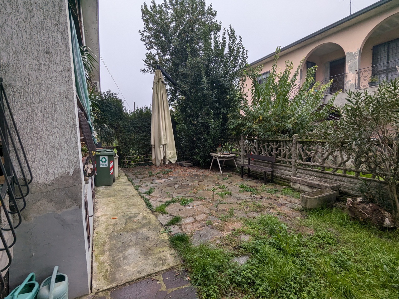 Villa con terrazzo a Stradella