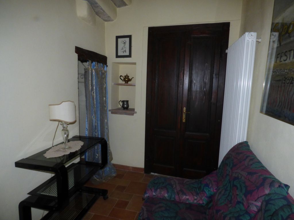 Casa indipendente arredata in affitto in via depretis, Stradella