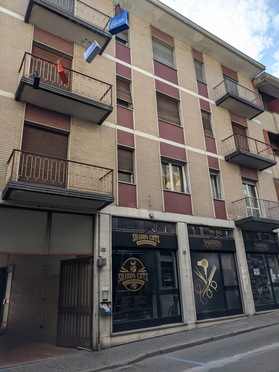 Box/Garage 16mq con box in via trento, Stradella