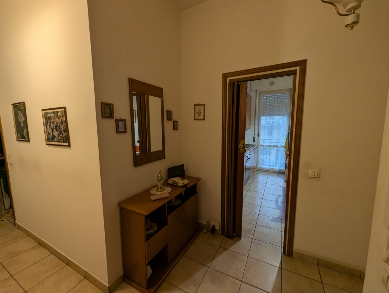 Quadrilocale con box a Stradella