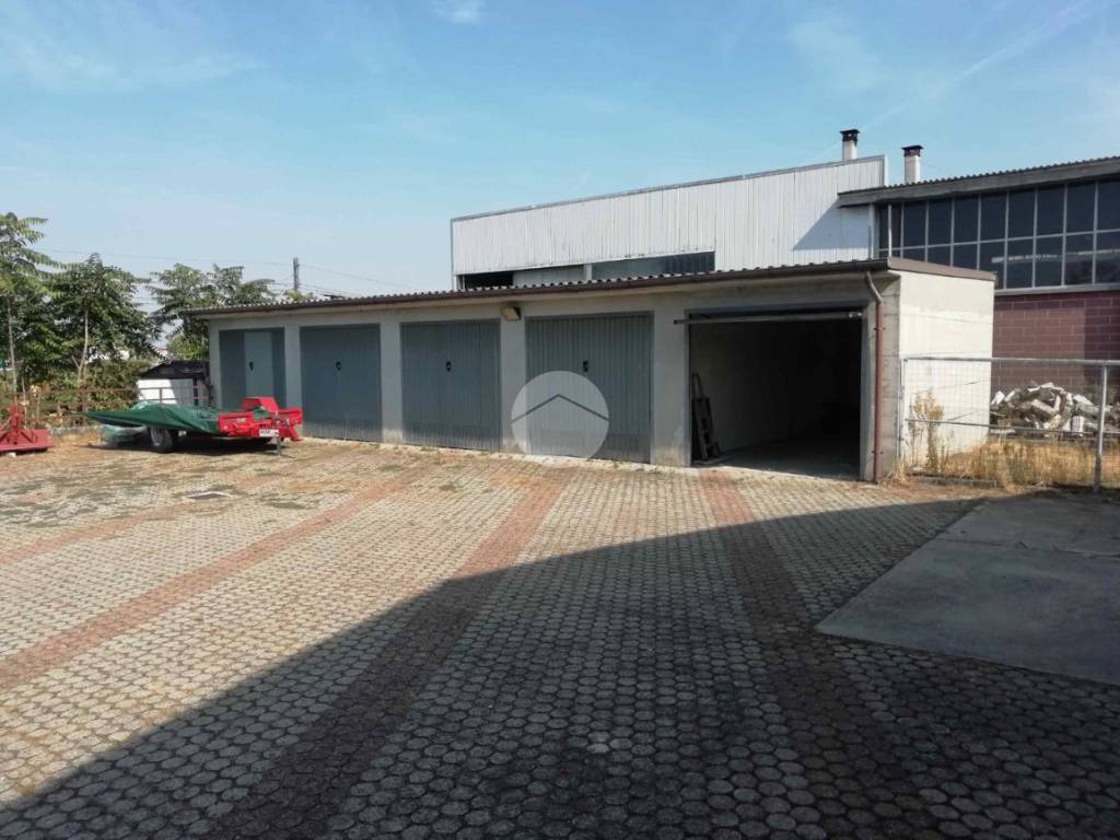 Casa indipendente con terrazzo a Stradella