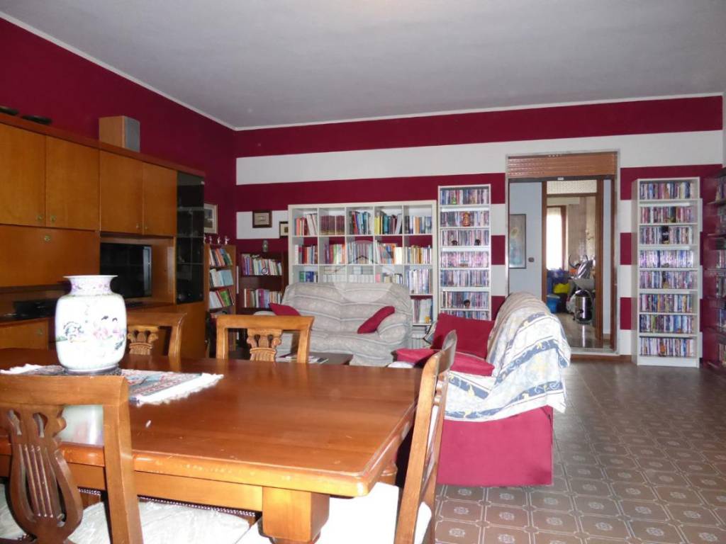 Casa indipendente con terrazzo a Stradella