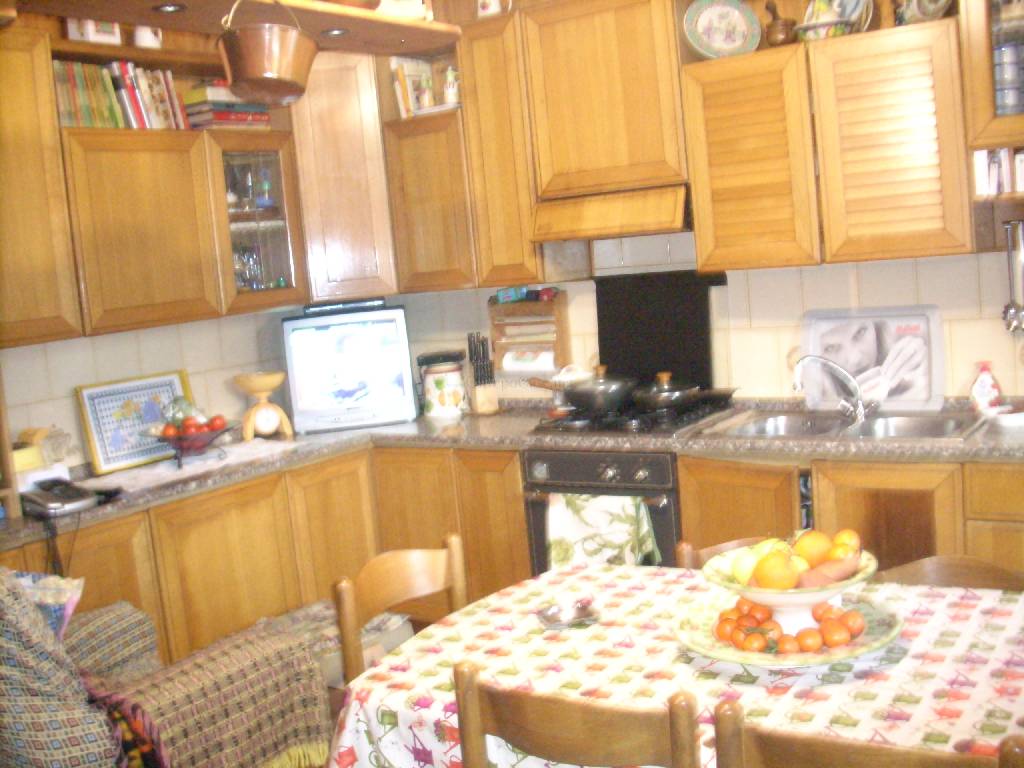 Casa indipendente con giardino in via pietro bianchi, Stradella