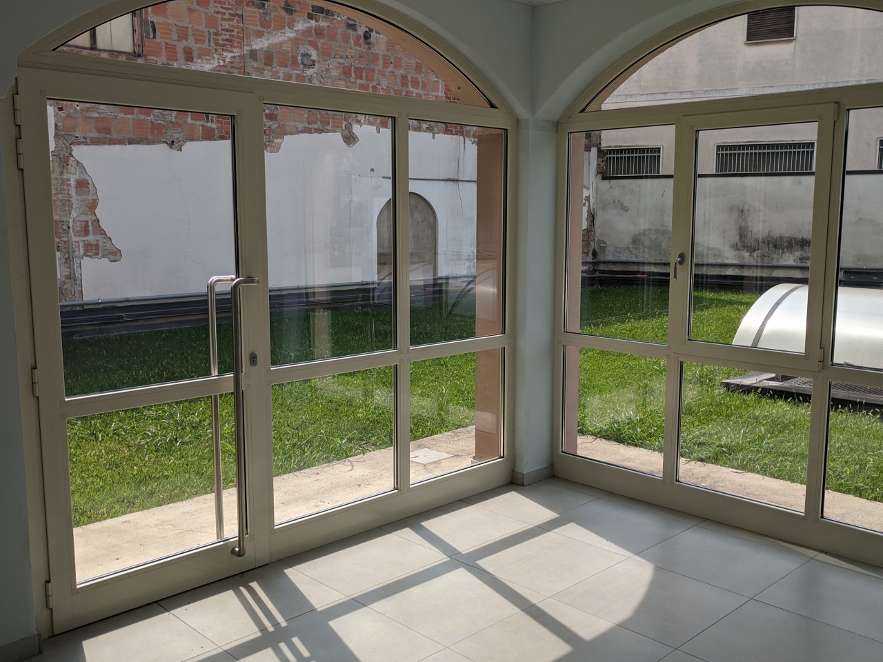 Locale commerciale in affitto in via verdi, Stradella