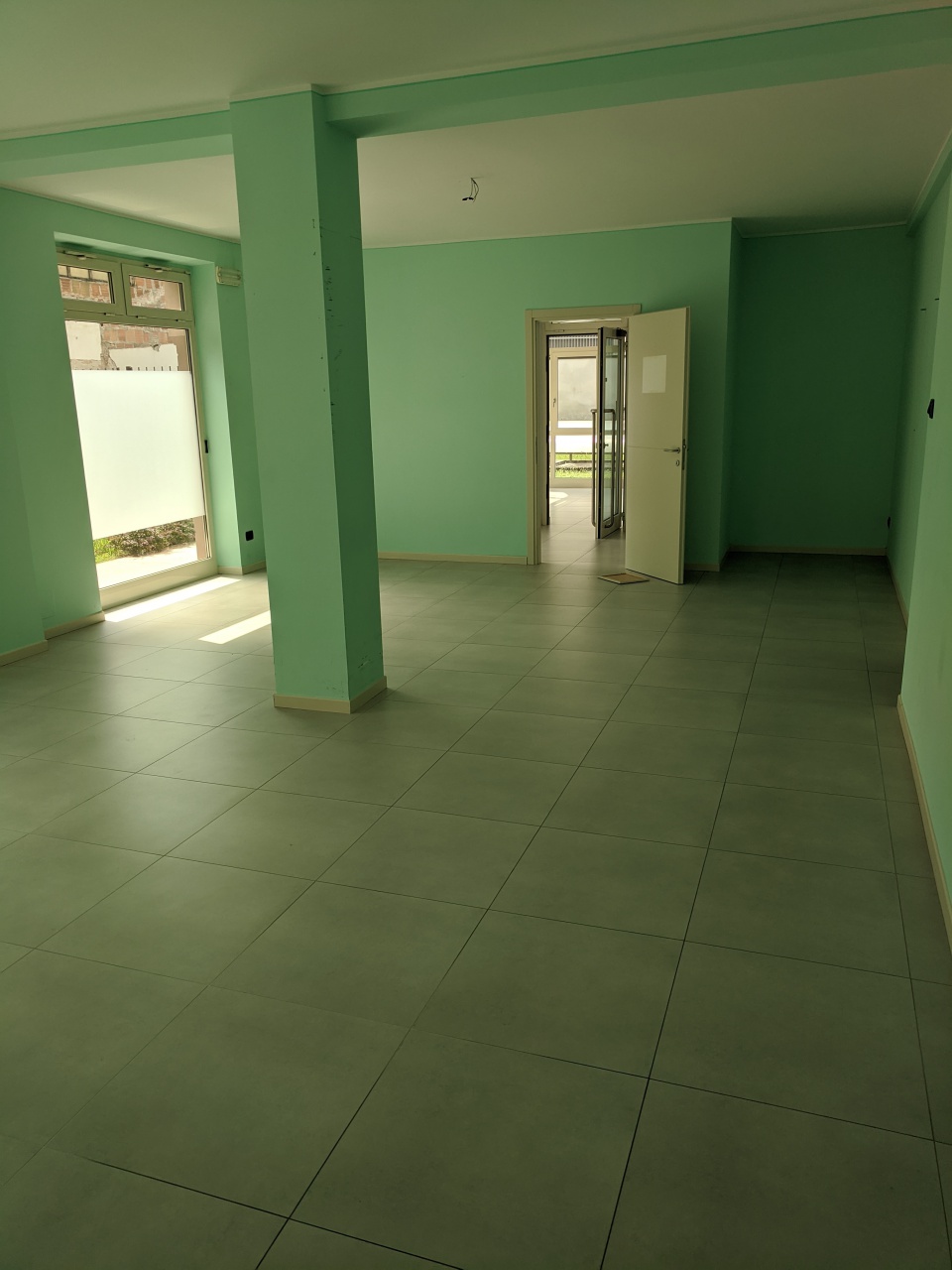 Locale commerciale in affitto in via verdi, Stradella